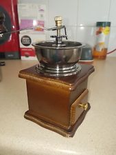 Manual Coffe Machine Grinder Coffee Mill Vintage Wooden Hand Crank 1pcs