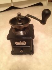 Vintage Grinder Manual Coffee Bean Grinding Retro Machine Wooden