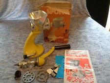 Vintage spong mincer705 Age approx 1970s. Used but good condition. With box.